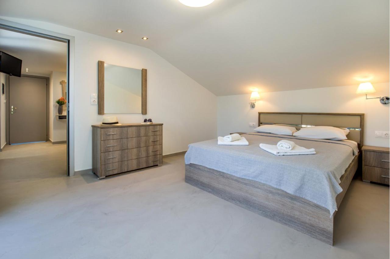Hotel Haus Sofi Pefkari Esterno foto