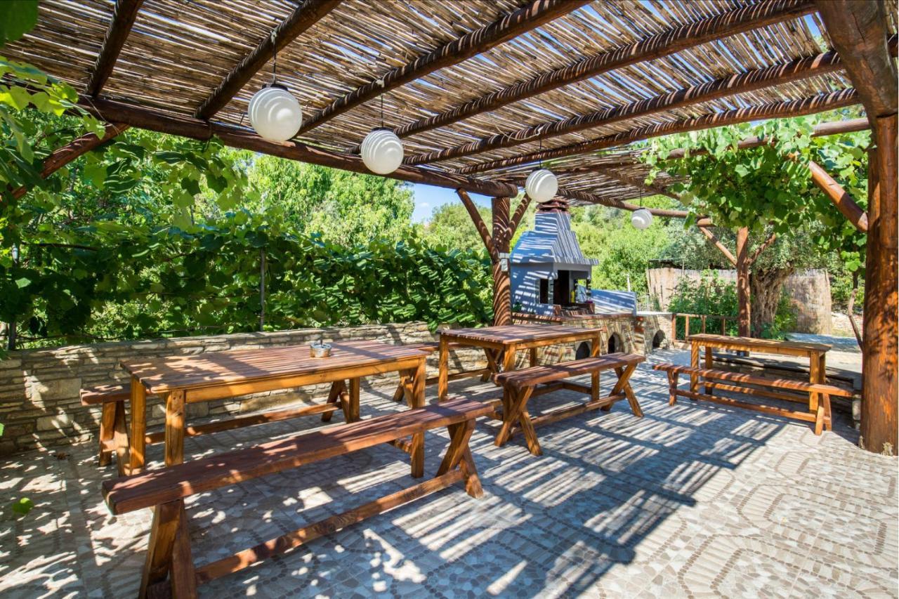 Hotel Haus Sofi Pefkari Esterno foto